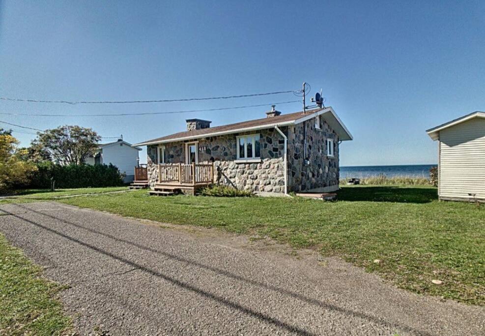 Le Petit Chalet De Pierres Villa Sainte-Luce-sur-Mer Exterior photo